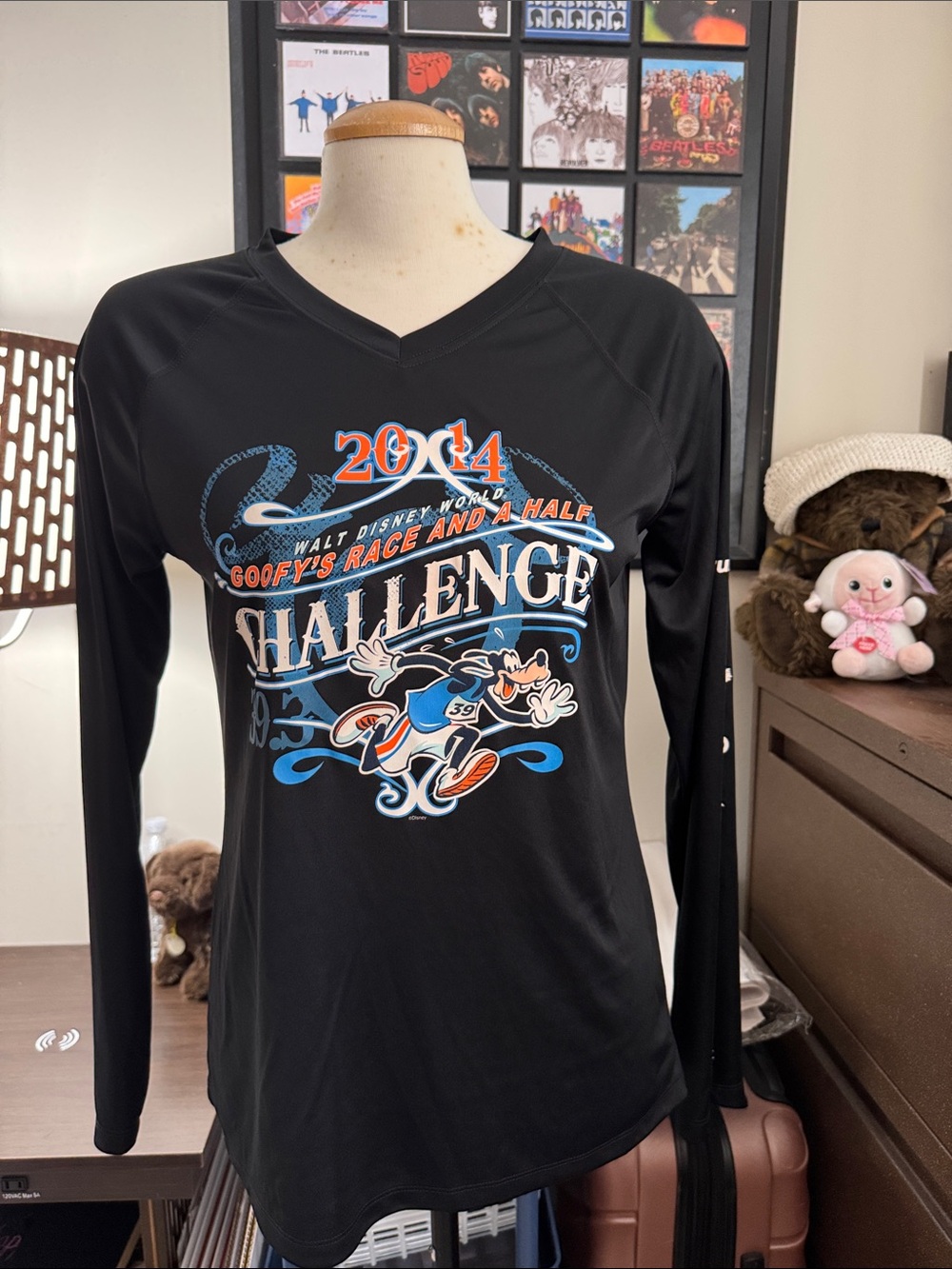 Disney Black Long-Sleeve '2014 Challenge' Goofy Race Graphic Tee